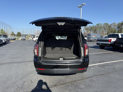 Used 2024 Chevrolet Tahoe Z71 w/ Luxury Package image 7