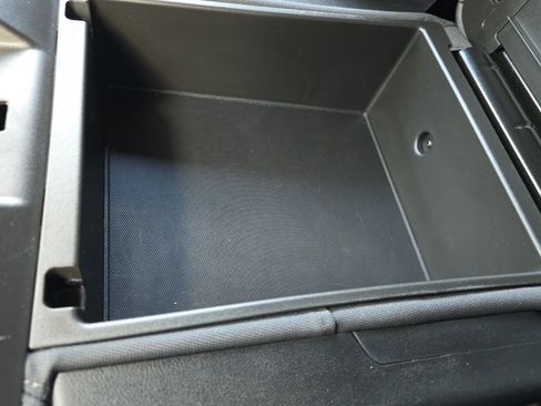 Used 2022 Chevrolet Silverado 1500 LT image 30