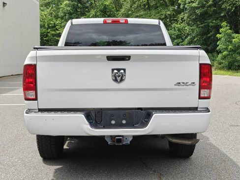 Used 2018 RAM 1500 Express AWD/4WD image 4