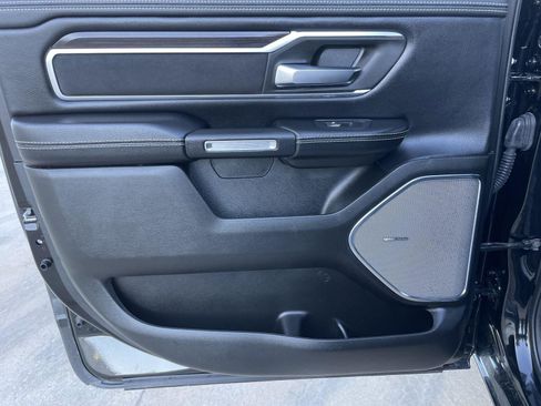 Used 2025 RAM 1500 Laramie w/ Night Edition image 19
