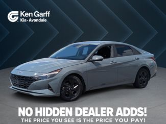 Used 2023 Hyundai Elantra SEL FWD video 1