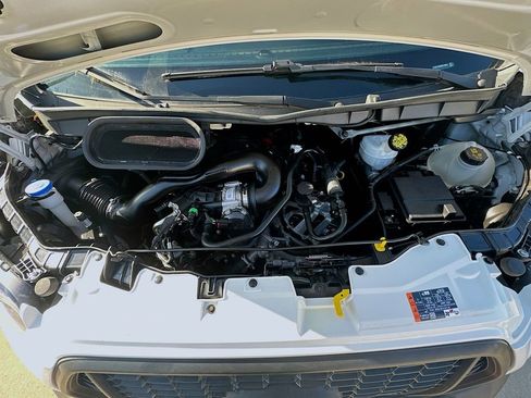 Used 2021 Ford Transit 250 Medium Roof w/ Load Area Protection Package image 31