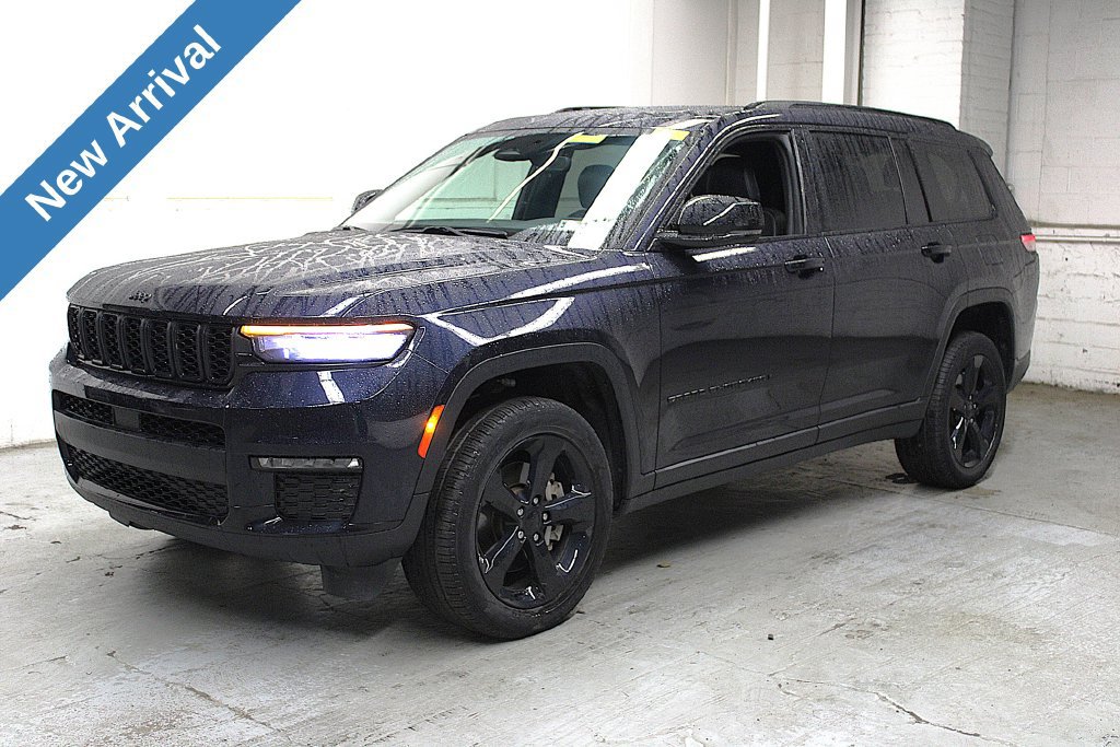 Used 2024 Jeep Grand Cherokee L Limited w/ Black Appearance Package AWD/4WD image 1