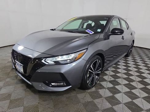 Used 2023 Nissan Sentra SR w/ Trunk Package image 4
