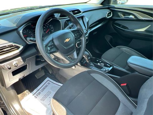 Used 2023 Chevrolet TrailBlazer LT w/ Convenience Package AWD/4WD image 16