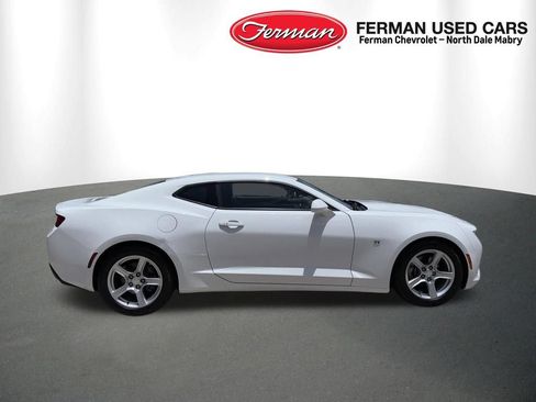Used 2016 Chevrolet Camaro LT RWD image 10
