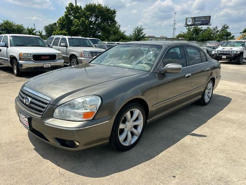 Used 2005 INFINITI Q45 w/ (P01) Premium Pkg RWD image 2