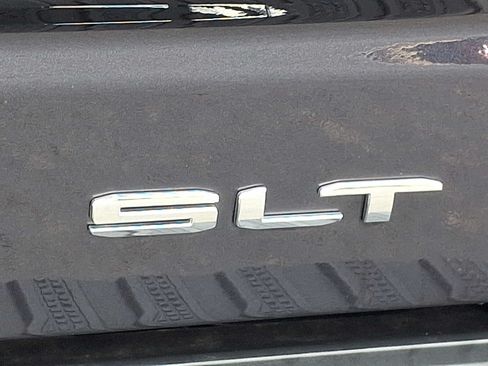 Used 2023 GMC Sierra 1500 SLT w/ SLT Premium Plus Package AWD/4WD image 30