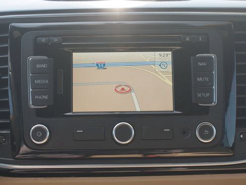 Used 2013 Volkswagen Beetle TDI FWD image 7
