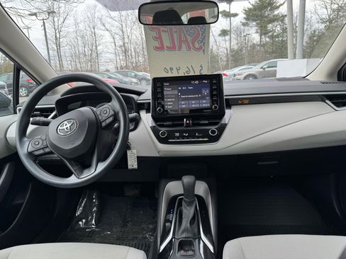 Used 2021 Toyota Corolla LE image 13
