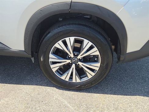 Certified 2023 Nissan Rogue SV image 35