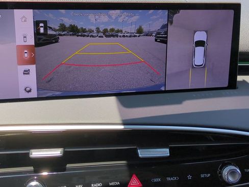 New 2026 Genesis GV70 2.5T Advanced AWD/4WD image 16