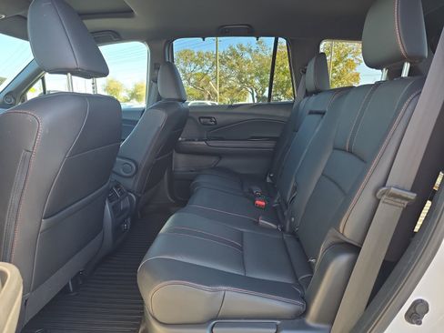 Certified 2023 Honda Passport TrailSport image 13