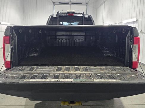 Used 2017 Ford F250 XLT w/ XLT Value Package image 14