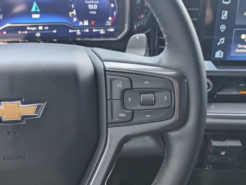 Used 2023 Chevrolet Silverado 1500 High Country w/ Technology Package image 19