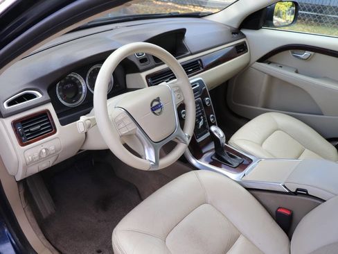 Used 2013 Volvo XC70 T6 image 11