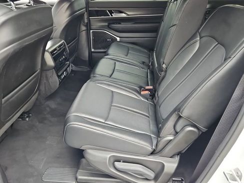 Used 2024 Jeep Wagoneer Series II w/ Flexible Seating Group image 13