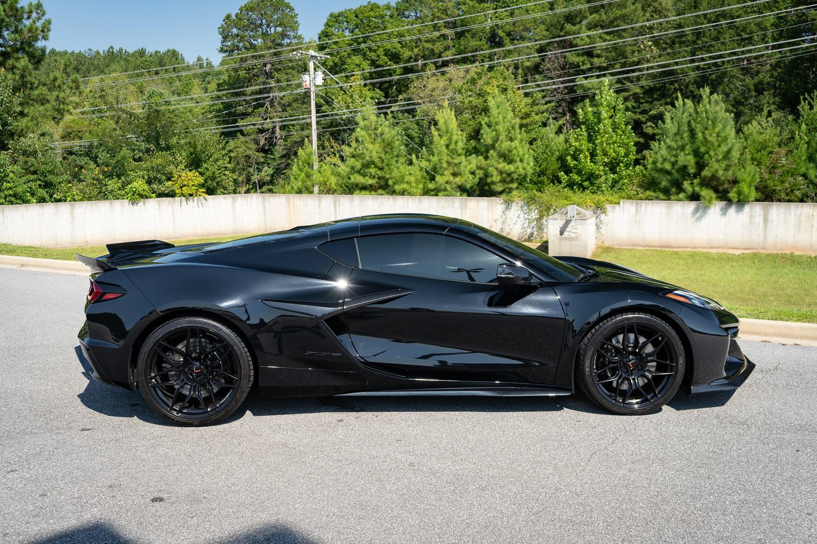 Used 2023 Chevrolet Corvette Z06 RWD image 41