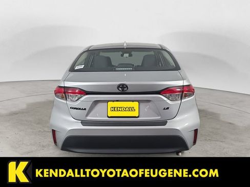 Certified 2025 Toyota Corolla LE FWD image 6