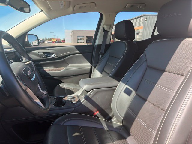 Used 2023 GMC Acadia Denali FWD image 5