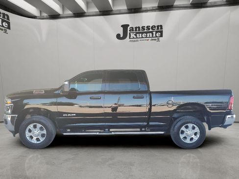 Used 2026 RAM 2500 Big Horn AWD/4WD image 1