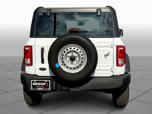 New 2025 Ford Bronco 2-Door image 4