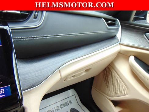 Certified 2024 Jeep Grand Cherokee Limited image 28