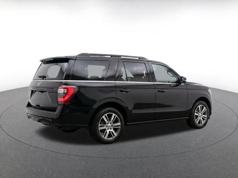 Used 2024 Ford Expedition Limited AWD/4WD image 16