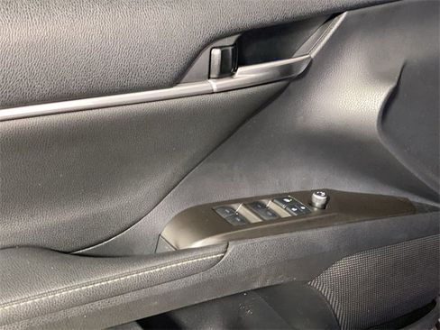 Used 2021 Toyota Camry XSE image 30