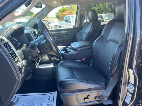 Used 2017 RAM 2500 Big Horn w/ Night Special Edition AWD/4WD image 10