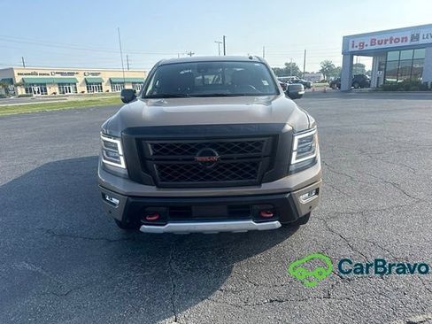 Used 2021 Nissan Titan PRO-4X w/ Pro-4x Convenience Package AWD/4WD image 8