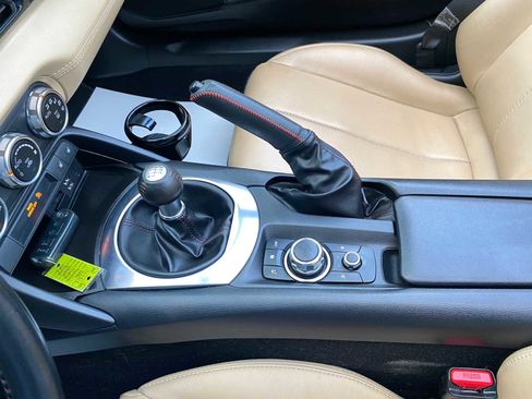 Used 2016 MAZDA MX-5 Miata Grand Touring image 24