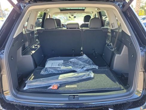 New 2026 Volkswagen Atlas SE FWD image 7