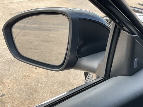 Used 2025 Nissan Sentra S image 11