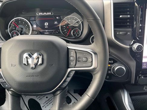 Used 2025 RAM 1500 Big Horn AWD/4WD image 18