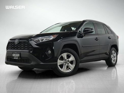 Used 2020 Toyota RAV4 XLE w/ Convenience Package image 1