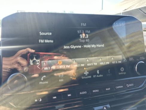 Used 2024 Nissan Pathfinder Platinum w/ Cargo Package image 20