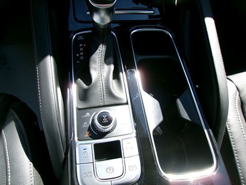 Used 2023 Kia Telluride SX X-Line image 17