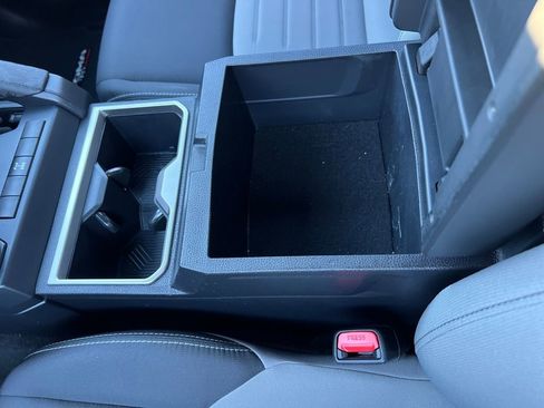 Used 2024 Toyota Tacoma TRD Off-Road image 27