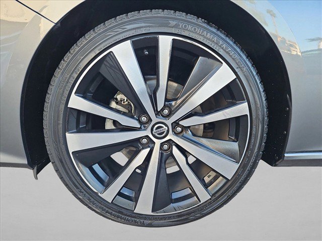 Used 2019 Nissan Altima 2.5 SR FWD image 23
