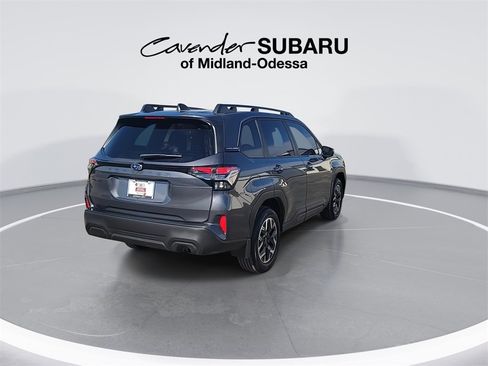Used 2025 Subaru Forester Premium w/ Convenience Package #1 image 8