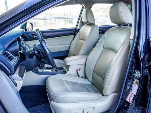 Used 2017 Subaru Outback 2.5i Limited image 22