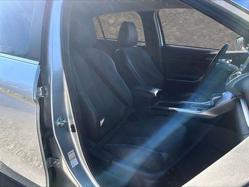 Used 2023 Mitsubishi Eclipse Cross SE image 7