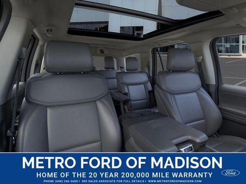 New 2026 Ford Expedition Active image 11