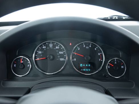 Used 2012 Jeep Liberty Sport AWD/4WD image 32