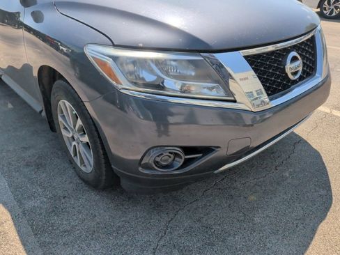 Used 2014 Nissan Pathfinder SV AWD/4WD image 11