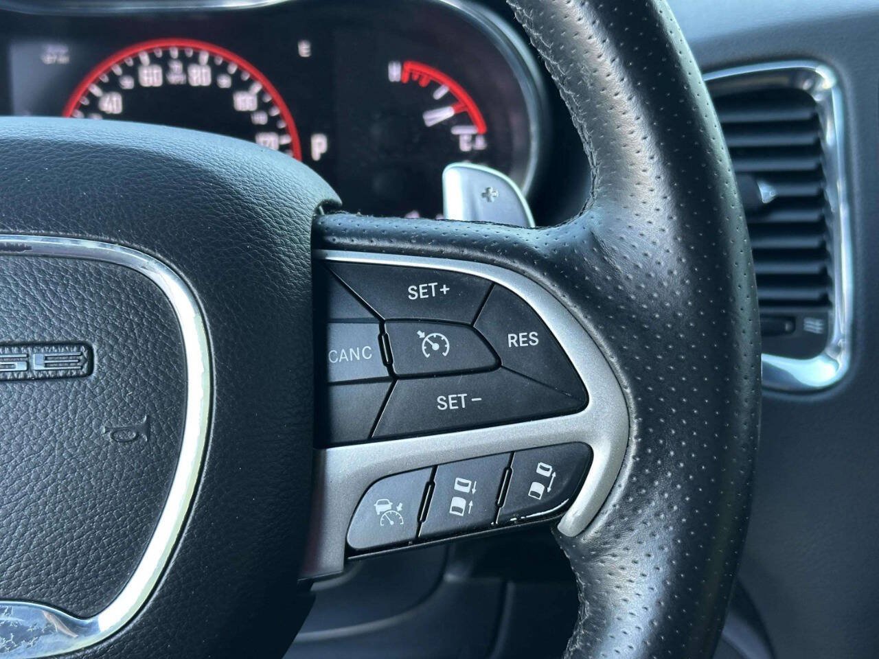 Used 2015 Dodge Durango Citadel w/ Technology Group AWD/4WD image 32