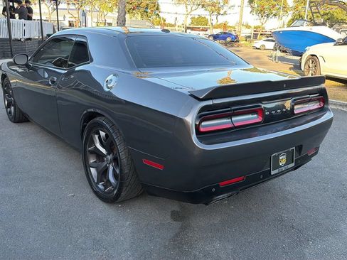 Used 2019 Dodge Challenger R/T RWD image 5