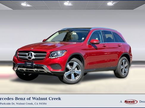 Used 2019 Mercedes-Benz GLC 300 4MATIC image 1