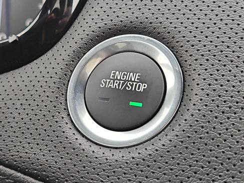 Used 2025 Cadillac XT5 Premium Luxury image 20